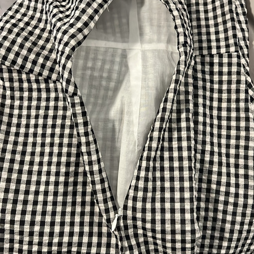 Vineyard Vines black and white check dress with tie in front. NWT Size 12 - Picture 8 of 8